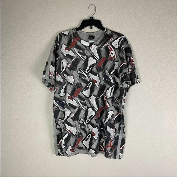 Air Jordan Full Print Of Jordans Shirt Size Large - Picture 1 of 5